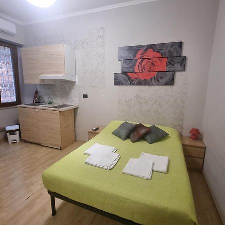 Bed and Breakfast Red Rose Рим Екстер'єр фото