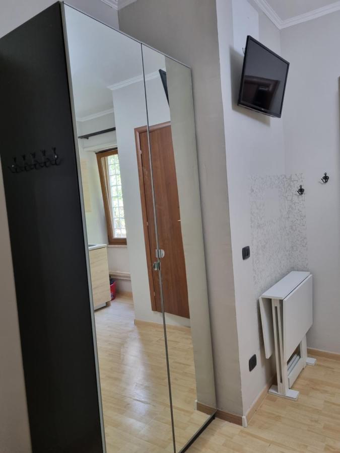 Bed and Breakfast Red Rose Рим Екстер'єр фото