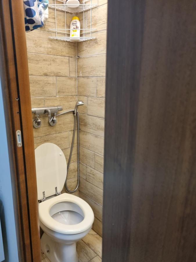 Bed and Breakfast Red Rose Рим Екстер'єр фото